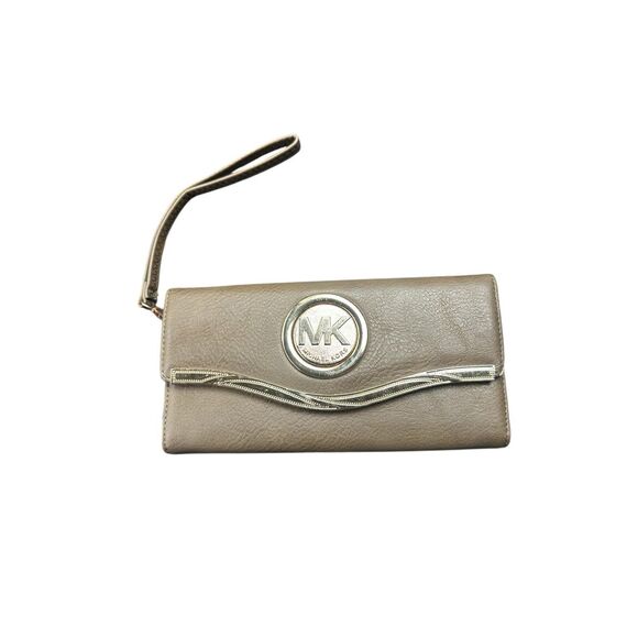 Beautiful  brown and gold  Leather Michael Kors logo wallet/ wristlet - Picture 1 of 10